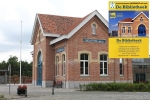 bibliotheek in het oud station van Moerbeke